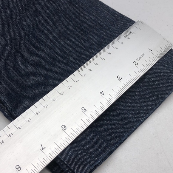 LIKE NEW CLEO HIGH-RISE DENIM BERMUDA JEANS 2/26x23 ⭐️ - Picture 8 of 9